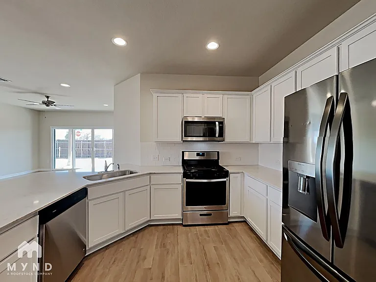2444 Lobo Landing Cv — Photo 6