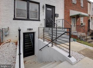 811 20th St NE #B, Washington, DC 20002