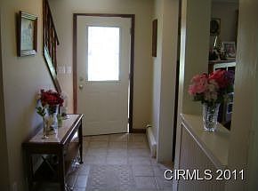 2nd image of 708 Jeff Dr