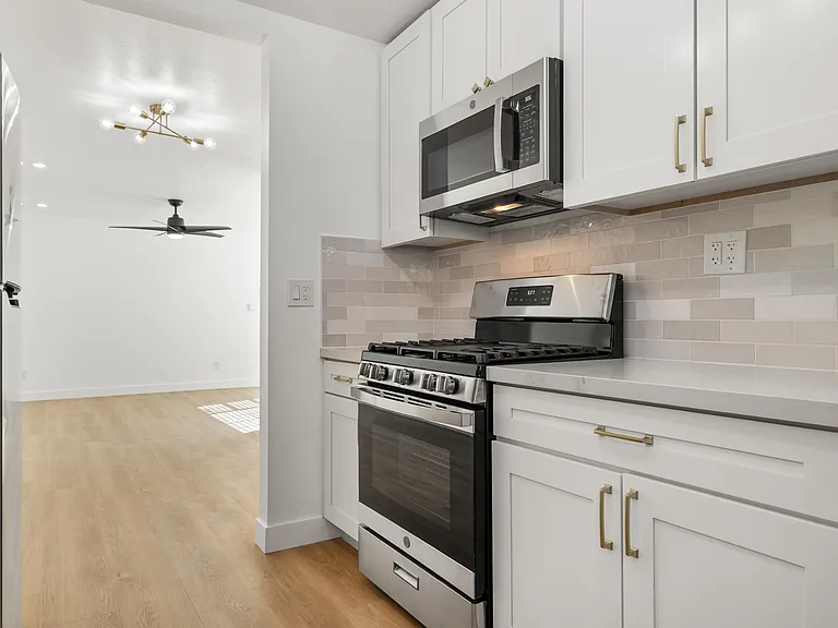 717 Jefferson Ave #B — Photo 10