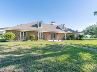 3100 Surrey Ln, Lake Charles, LA 70605