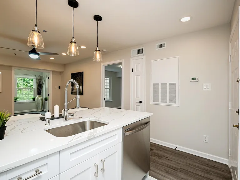 2227-3315 Wyndham Cir #2227 — Photo 8