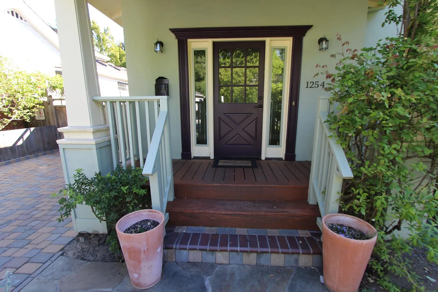 1254 Oak St photo 1