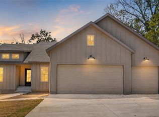 36 Halford Ln, Bella Vista, AR 72715