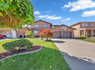 1685 Askin Ave, Windsor, ON N9B 3S4