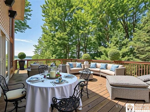 5th image of 5464 Crestwood Rd