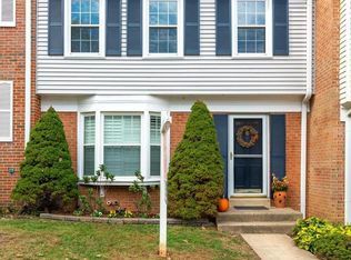 8309 Uxbridge Ct, Springfield, VA 22151