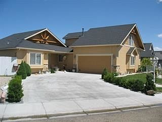 1st image of 3817 Stonehedge Way
