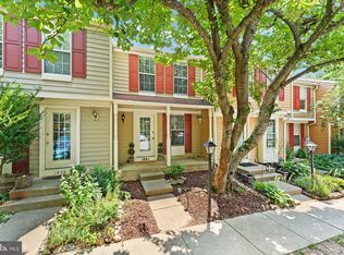 1941 Sagewood Ln, Reston, VA 20191