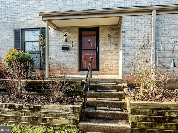 122 Providence Forge Rd, Royersford, PA 19468