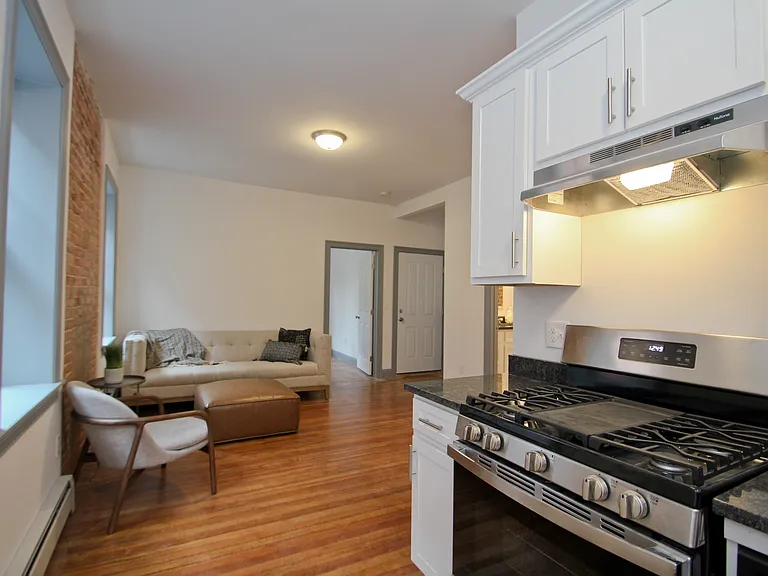 246 Lawrence St #2 — Photo 5