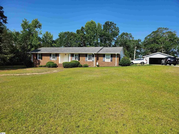 204 Ridge Dr, Laurens, SC 29360