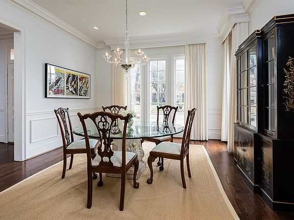 4th image of 3624 Normandy Ave