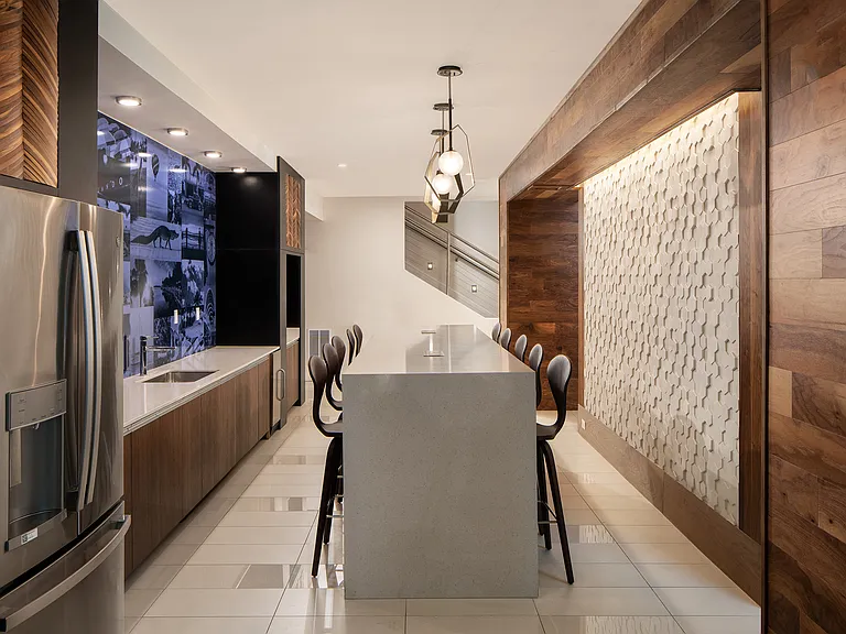 Allure on Parkway — Photo 27