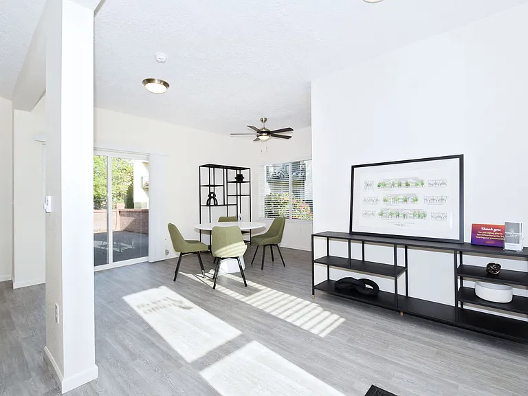 Fountain Valley Apartments — Photo 3