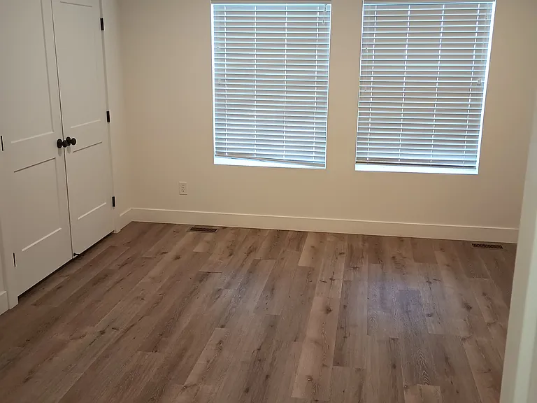 220 N Spring Creek Pkwy #10 — Photo 3