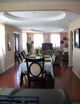 5th image of 10107 Condon Ave