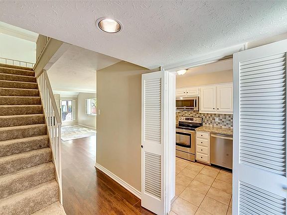 2nd image of 2920 Clear Springs Dr