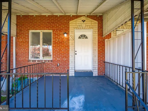 2204 Redthorn Rd, Middle River, MD 21220