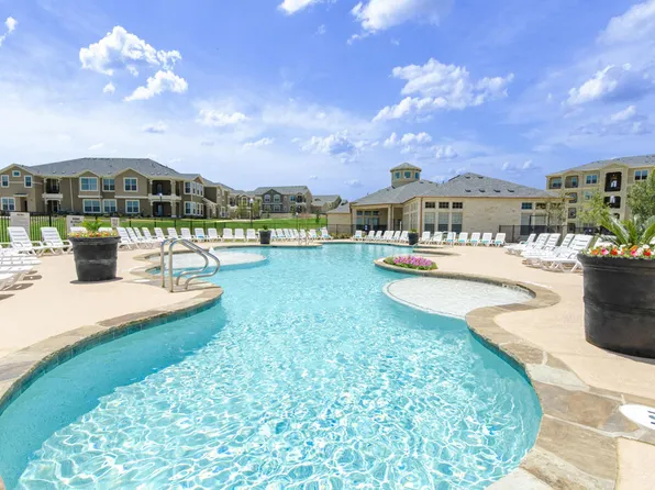 Park at Briggs Ranch, 5525 Mansions Blfs #1413, San Antonio, TX 78245