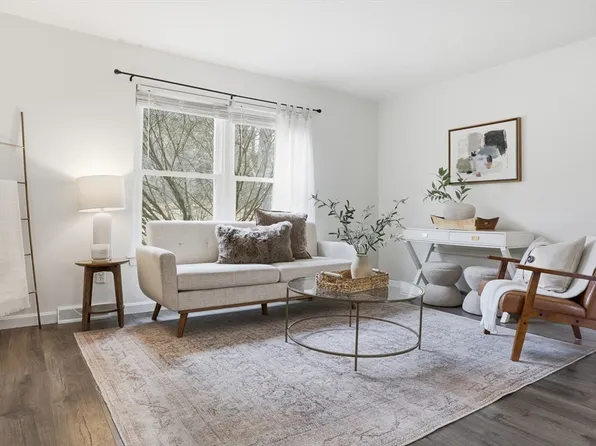 425 Main St Unit 22C, Hudson, MA 01749