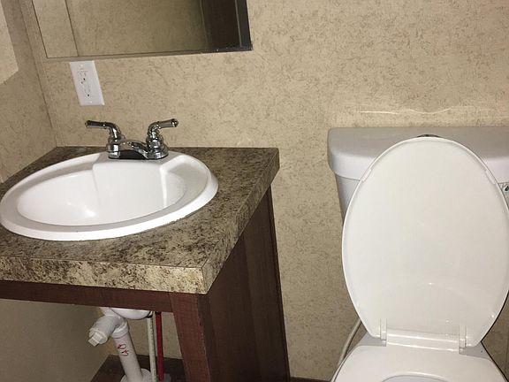 3rd image of 16 Apple Tree Cir