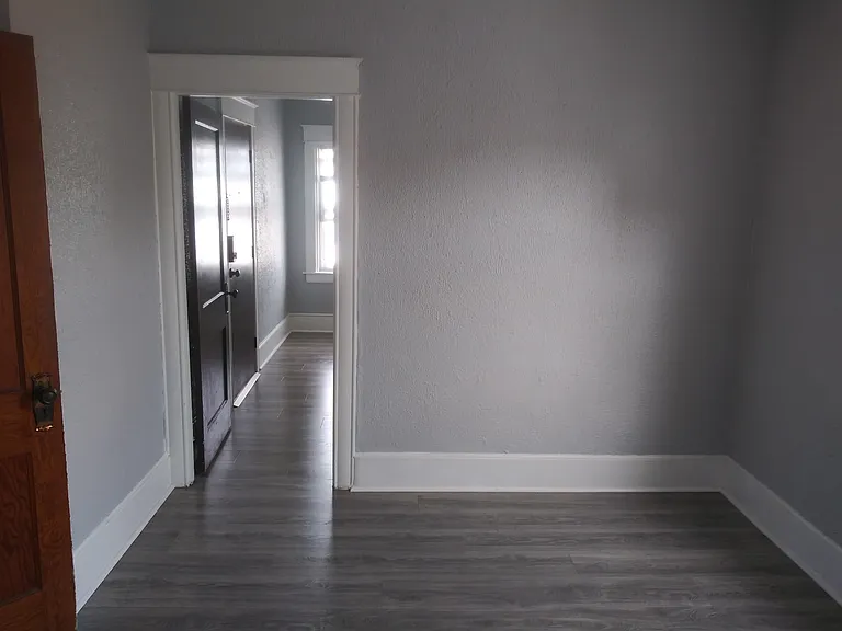 48 Covell St #3E — Photo 9