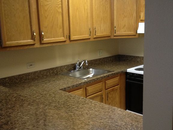 3rd image of 5810 Oakwood Dr Unit 3D