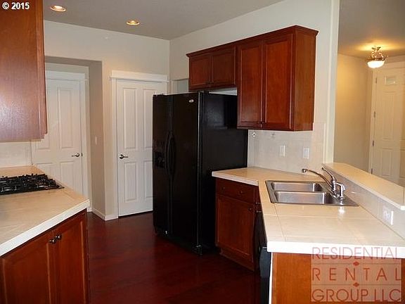 5th image of 7388 NE Cherry Dr