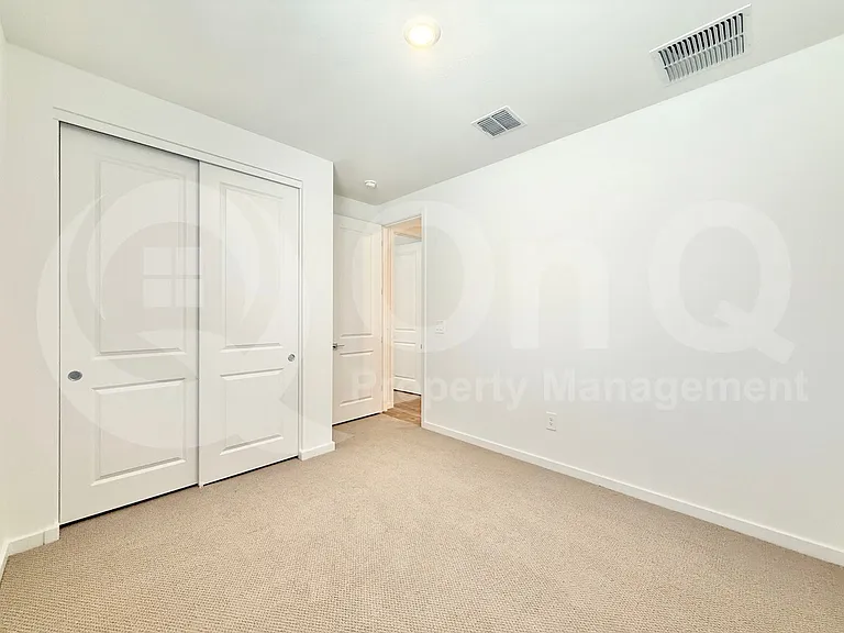 4281 W Hannah St — Photo 16