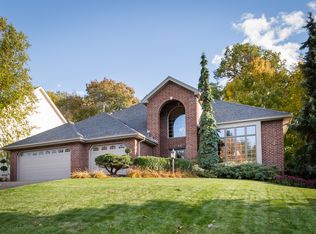 43 Marcin Hl, Burnsville, MN 55337