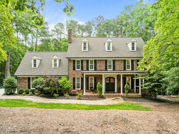 1501 Chatsworth Ln, Raleigh, NC 27614
