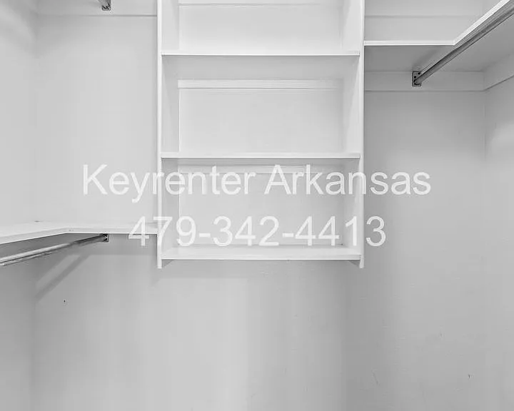 1041 Sara Beth St — Photo 19