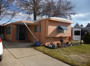 104 Bobolink St, Rochester Hills, MI 48309