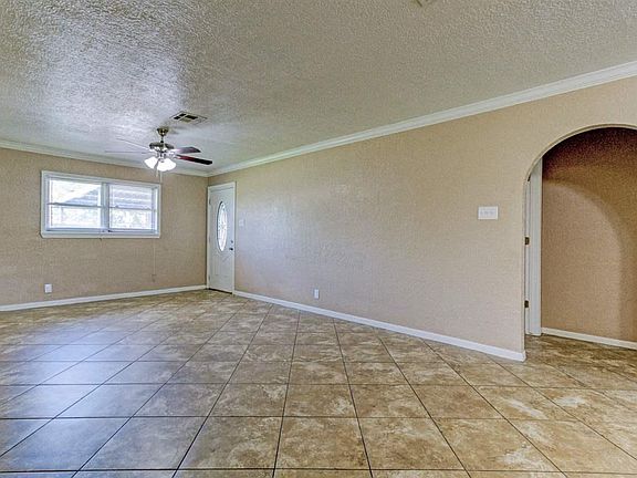2nd image of 120 31st St
