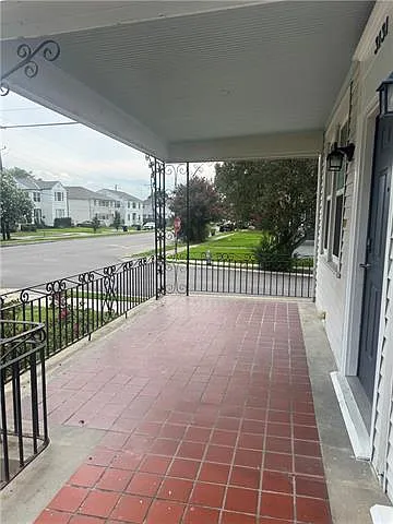3131 Nashville Ave — Photo 2
