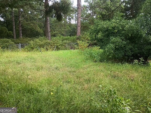 5th image of 1229 NE Maryann Prescott Rd