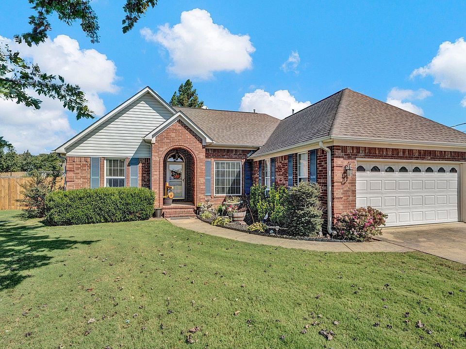 1st image of 346 Sunflower Dr