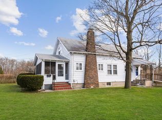 6 Sunwich Rd, Norwalk, CT 06853