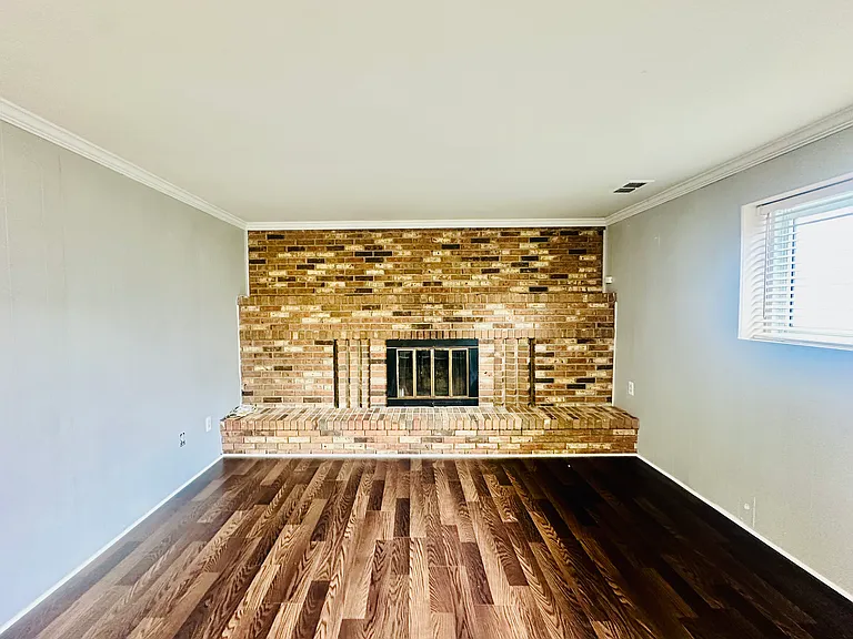 39326 Roland Dr — Photo 10