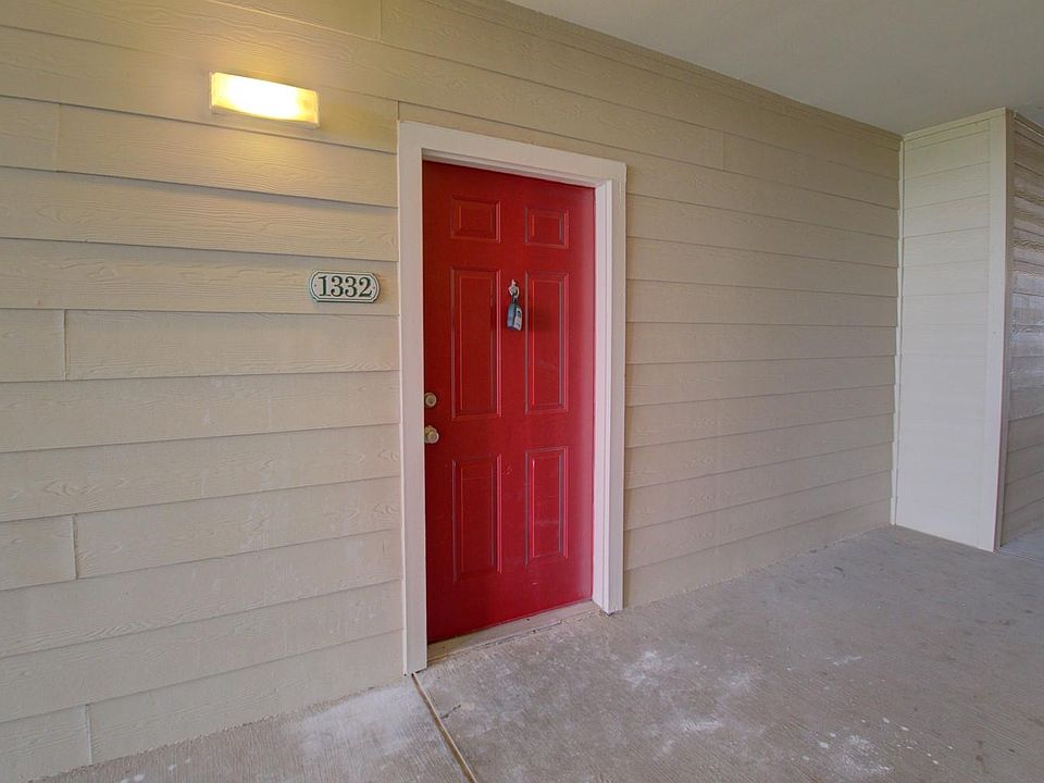 1st image of 2320 Gracy Farms Ln APT 1332
