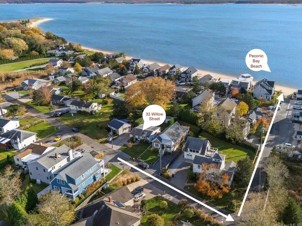 33 Willow Street, Aquebogue, NY 11931