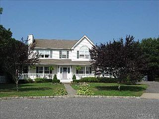 1st image of 12 Fairfield Manor Dr