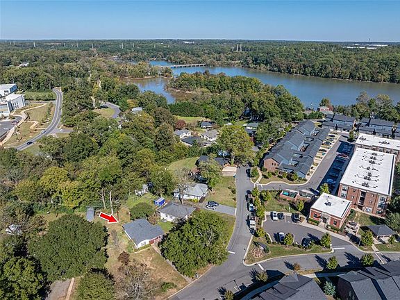 4th image of 401 Linestowe Dr