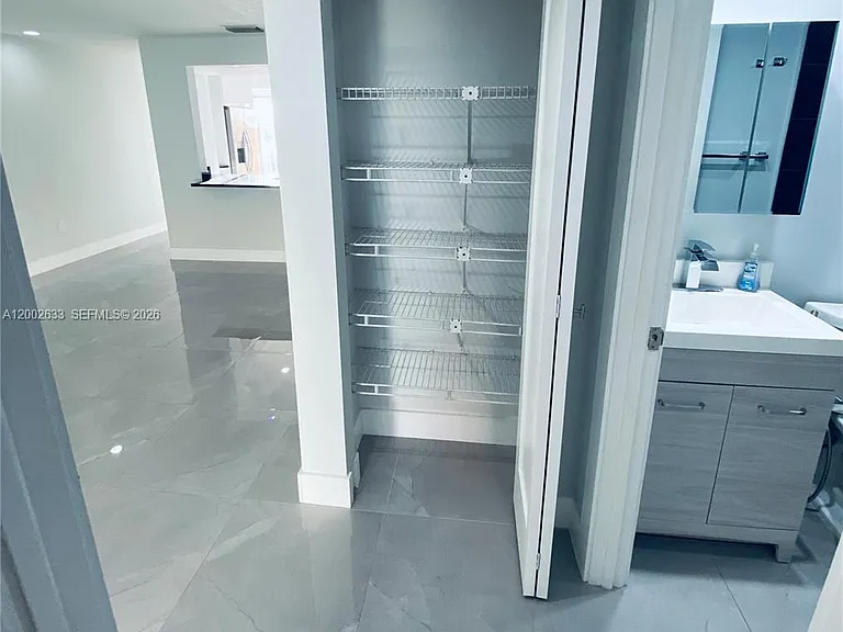 199 SW 12th Ave #501-C — Photo 28