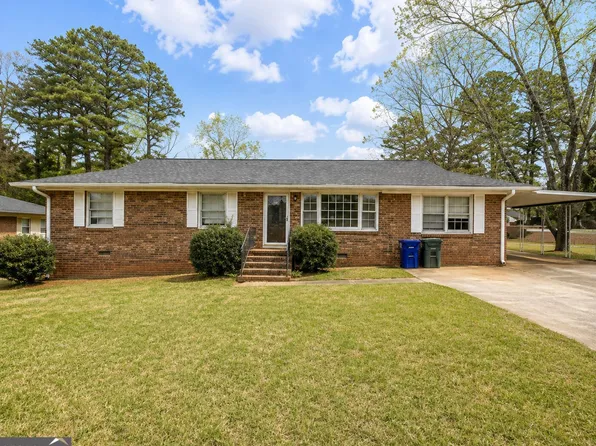 318 Leola Dr, Griffin, GA 30224