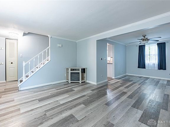 2nd image of 2213 English Oak Ct