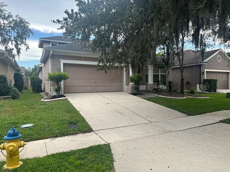 325 Streamview Way