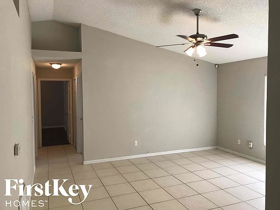 4th image of 7503 Groveoak Dr