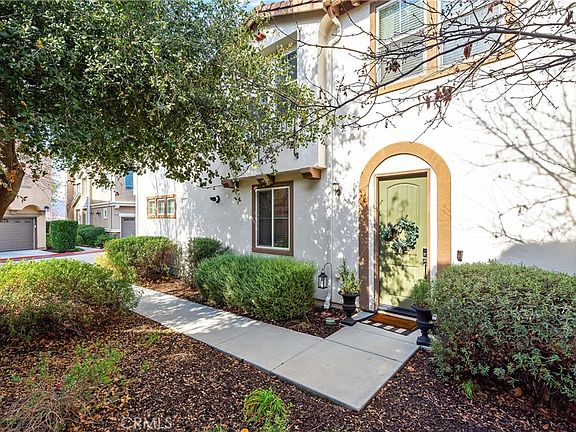 2nd image of 43081 Avenida Amistad